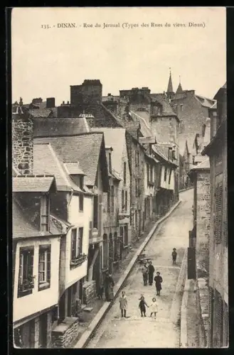 AK Dinan, rue du Jerzual, Kinder auf Strasse