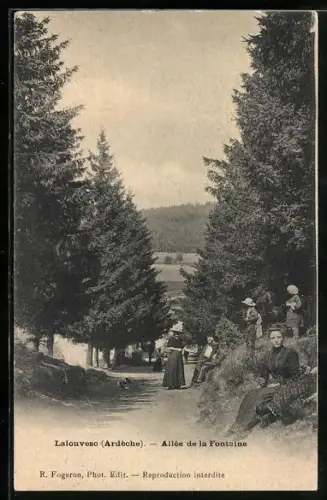 AK Lalouvesc, Allée de la Fontaine