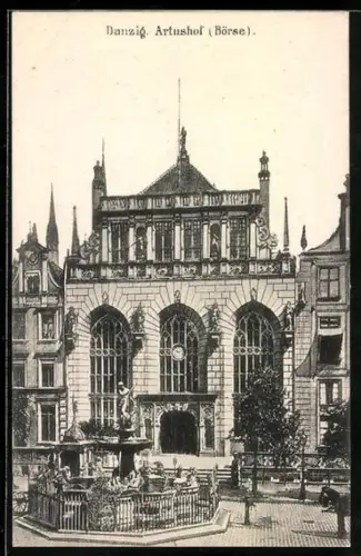 AK Danzig / Gdansk, Aussenansicht vom Artushof