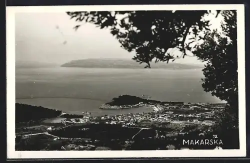 AK Makarska, Blick aus der Ferne zum Ort