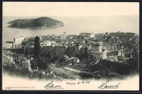 AK Ragusa, Stadtansicht von oben mit Blick zur Insel