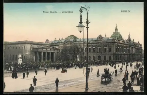 AK Berlin, Neue Wache und Zeughaus mit Denkmal