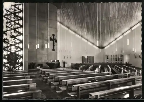 AK Hohnhorst / Wunstorf, St. Petrus Canisius-Kirche, Innenansicht Altarraum