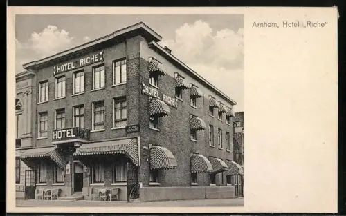 AK Arnhem, Hotel Riche, Nieuwe Plein 56, Inh. W. J. Bieshaar