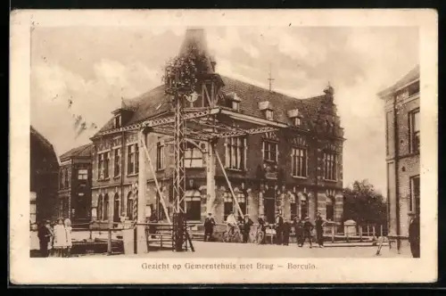 AK Borculo, Gezicht op Gemeentehuis met Brug