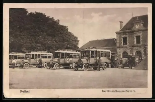 AK Rethel, Sanitätskraftwagen-Kolonne, Omnibusse vom Roten Kreuz