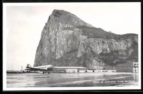 AK Gibraltar, Startendes Flugzeug, Flughafen und Felsen