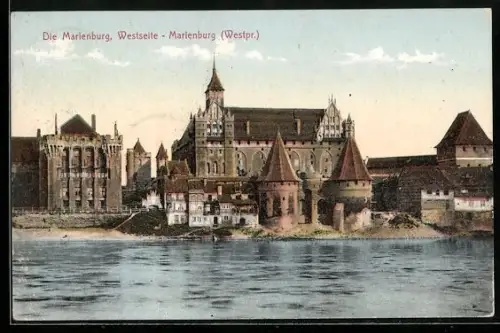 AK Marienburg /Westpr., Die Marienburg, Westseite