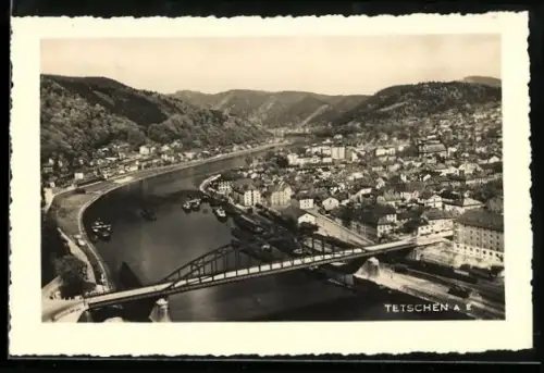 AK Tetschen a. E., Panorama mit Brücke