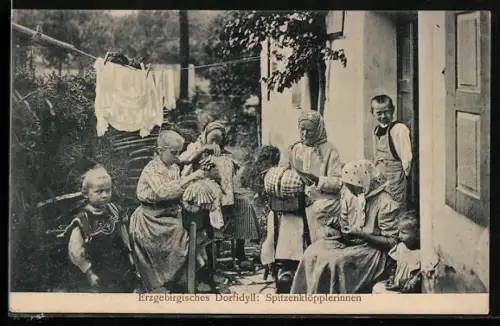 AK Erzgebirgisches Dorfidyll, Spitzenklöpplerinnen