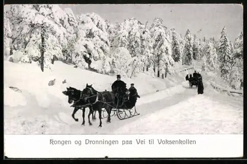 AK Kongen og Dronningen paa Vei til Voksenkollen