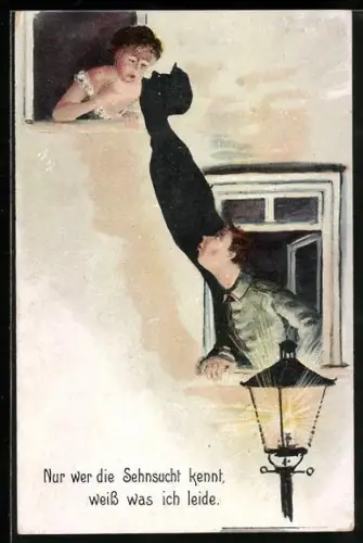 AK Soldat blickt aus dem Fenster zu seiner Liebsten hinauf, Erotik, optische Täuschung