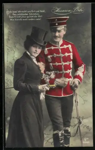 Foto-AK GL Co: Husaren-Liebe, Husar und Geliebte Arm in Arm