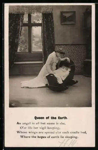 AK Queen of the Earth, Mutter mit Kind in Wiege