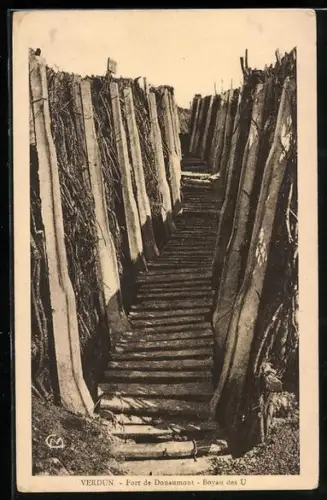 AK Verdun, Fort de Douaumont, Boyau des U