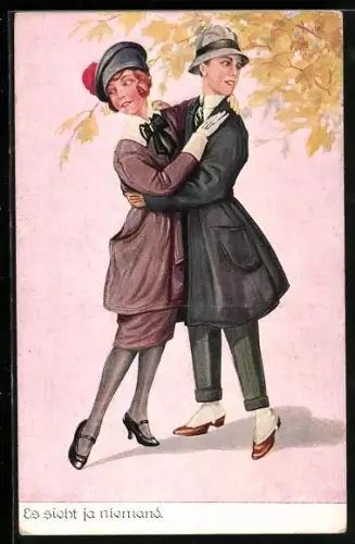 AK Liebespaar umarmt sich an einem Baum