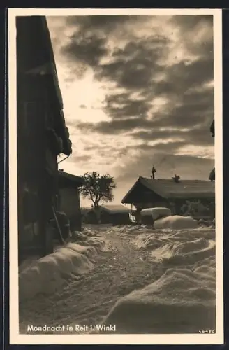 AK Reit i. Winkl, Mondnacht, verschneite Dorfstrasse