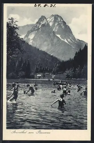 AK Garmisch, Strandbad am Rissersee, Waxensteine im Hintergrund