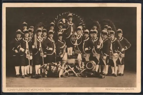 AK München, Der Schäfflertanz 1914, Reifschwung-Gruppe