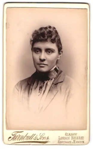 Fotografie Turnbull & Sons, Glasgow, Anni Robertson im Porträt