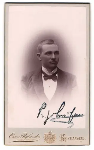 Fotografie Oscar Rylander, Kristianstad, Porträt eines eleganten Herrn