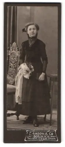 Fotografie Samson & Co., Berlin, Turmstrasse 76 Ecke Ottostrasse, Bildnis der Frau Hedwig Jehser