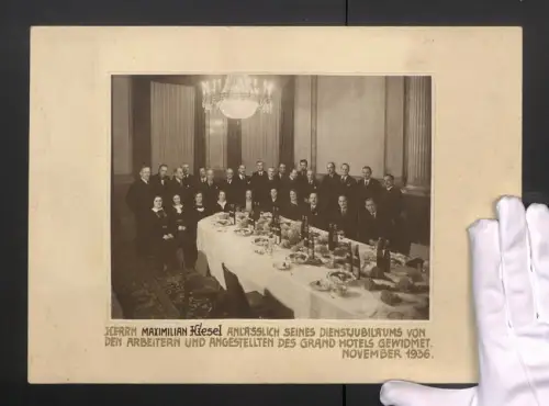 2 Fotografien J. Scherb, Wien, Ansicht Wien, Grand Hotel am Kärntner Ring 9-13, Dienstjubiläum Maximilian Kiesel, 1936