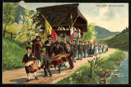 AK Knaben tragen ein Cello auf einem Festzug durch ein Schwarzwälder Dorf