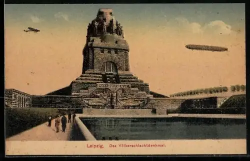 AK Leipzig, Völkerschlachtdenkmal, Motiv mit Zeppelin und Flugzeug