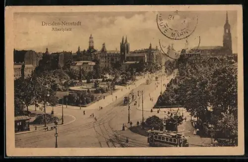 AK Dresden-Neustadt, Strassenbahnen in Fahrt auf dem Albertplatz