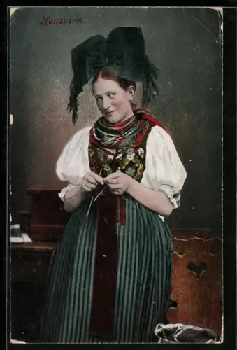 AK Frau aus Hanau in Tracht