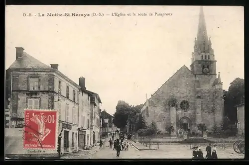 AK La Mothe-St-Héraye, L`Église et la route de Pamproux