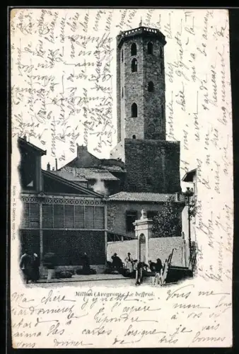 AK Millau, Vue du beffroi et des bâtiments environnants