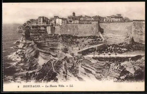 AK Bonifacio, La Haute Ville et ses falaises spectaculaires