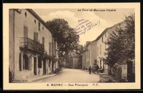 AK Arnac /T.-et-G., Rue Principale avec maisons et arbre majestueux