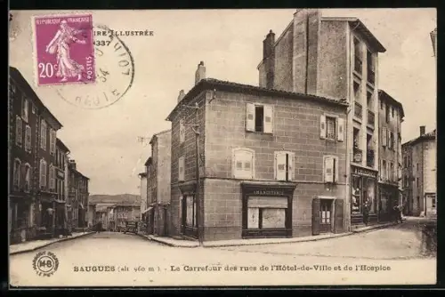 AK Saugues, Le Carrefour des rues de l`Hôtel-de-Ville et de l`Hospice
