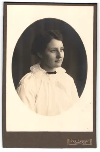 Fotografie Jos. Roedler, Kirn a/N, Portrait einer jungen Frau