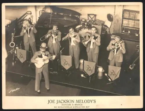 Fotografie Mahler, Joe Jackson Melody`s Kapelle. Bläser, Gitarrist, Kalvier