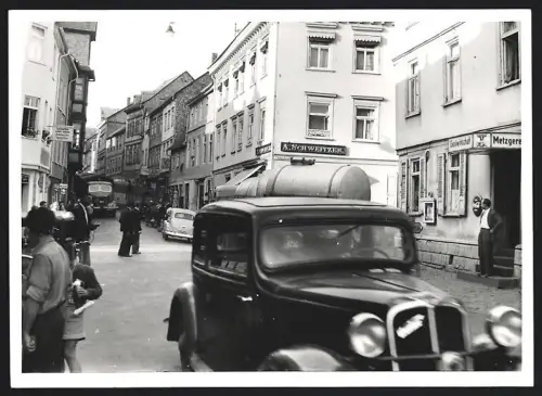 Fotografie unbekannter Fotograf, Ansicht Limburg / Lahn, Blick in die Brückenstrasse