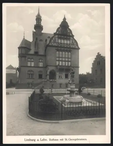 Fotografie Ansicht Limburg / Lahn, Blick auf das Rathaus mit St. Georgsbrunnen