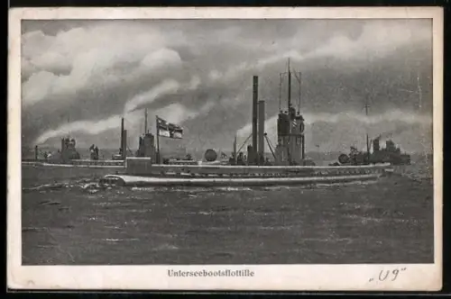 AK Unterseebootsflottille und Torpedoboot im Manöver, U-Boot