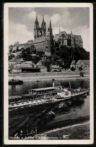 AK Meissen a. d. Elbe, Raddampfer Meissen der Elbeschiffahrt passiert die Albrechtsburg