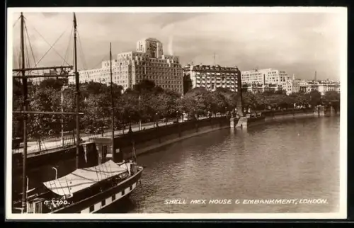 AK London, Shell Mex House and Embankment