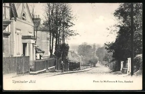 AK Romford, Upminster Hill