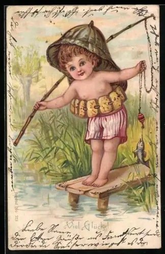 AK Kleiner Junge hat einen Fisch gefangen