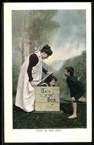 AK Jack in the Box, Junge versteckt sich in einer Kiste
