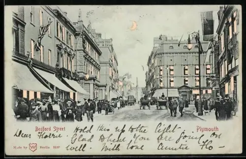 AK Plymouth, Bedford Street, Leuchtende Fenster im Gegenlicht, Halt gegen das Licht