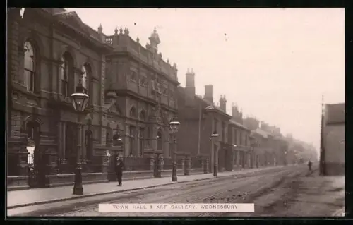 AK Wednesbury, Town Hall and Art Gallery, Street Scene