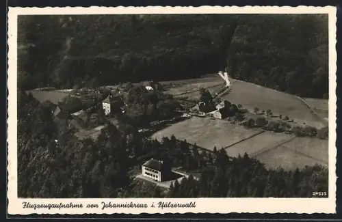AK Johanniskreuz /Pfälzerwald, Flugzeugaufnahme des Ortes
