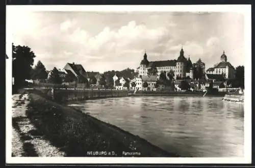 AK Neuburg a. D., Panorama am Wasser